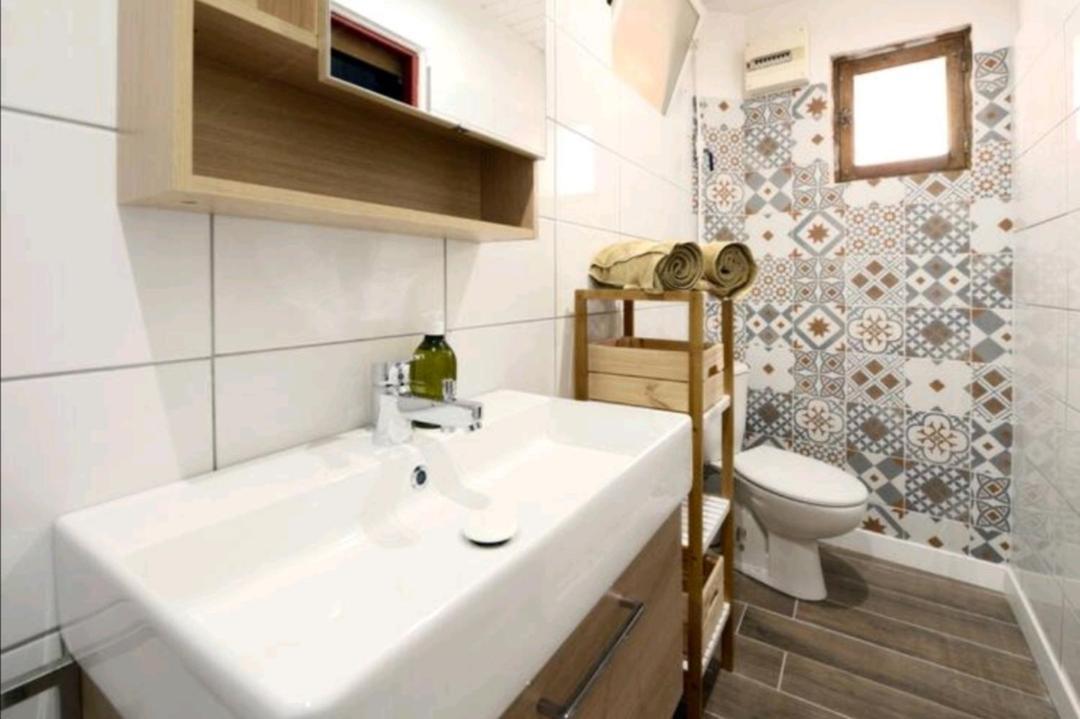 Studio Idealement Place, Calanques Et Centre Ville La Ciotat Ngoại thất bức ảnh